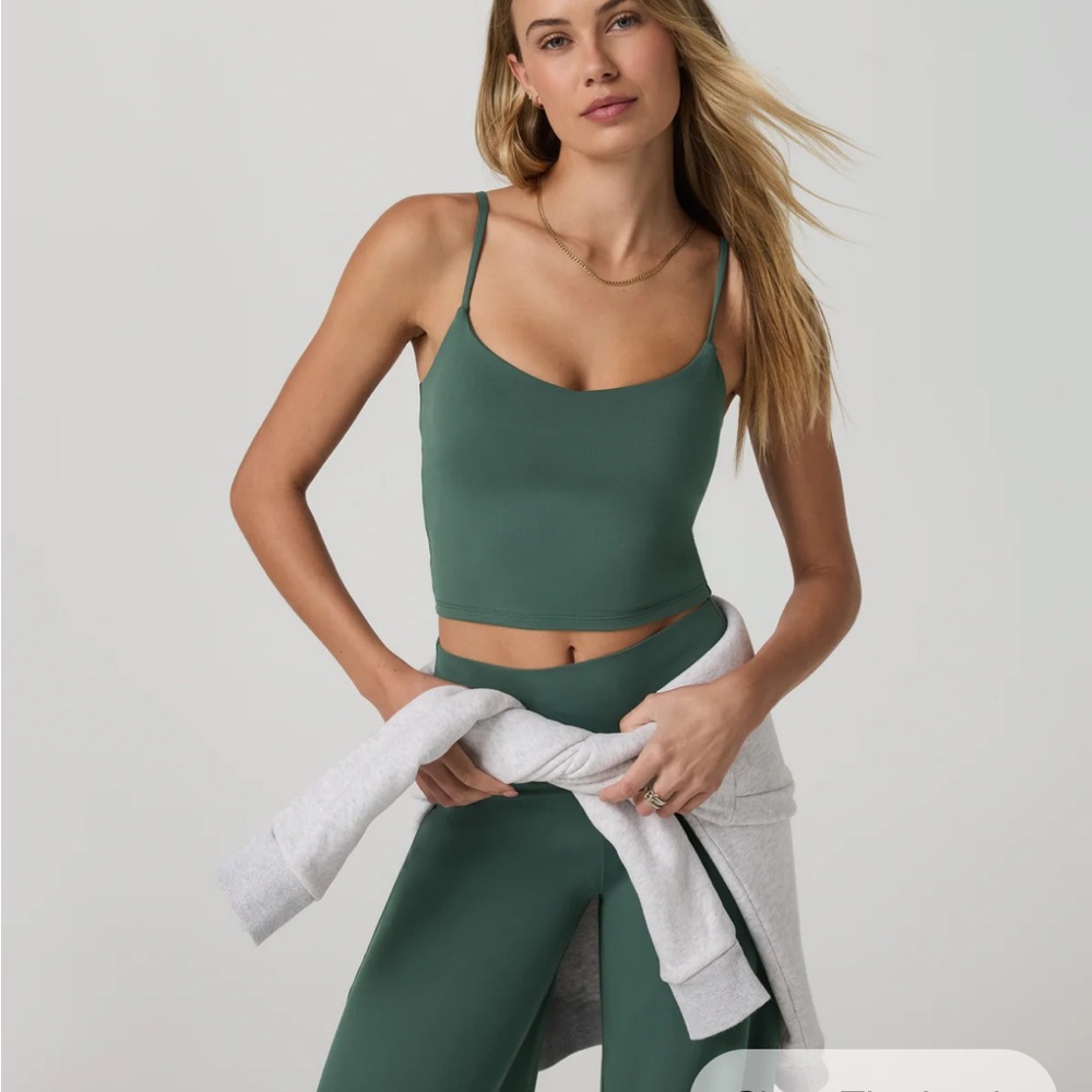 NWT Vuori Women’s Halo Set - Size XL